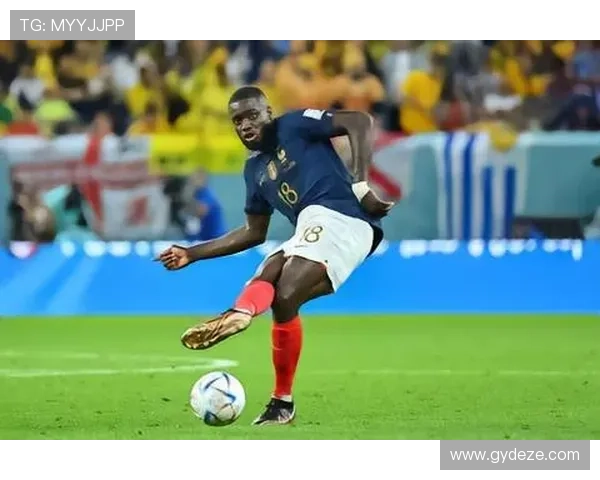 于帕回忆童年踢前锋经历期待在世界杯前明确未来发展方向