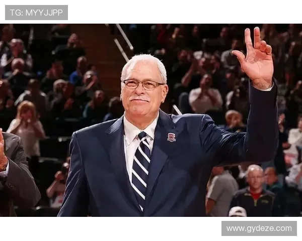 南村群童欺我老无力保罗慢动作突破遭波杰姆钉板大帽反击