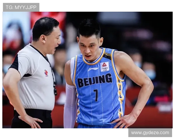 杰明表现出色关键时刻三分助力球队逆转胜利砍下12分6篮板5助攻