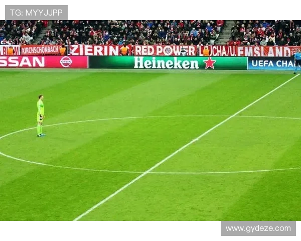 德甲前四强强对话即将上演22-23赛季首次巅峰对决